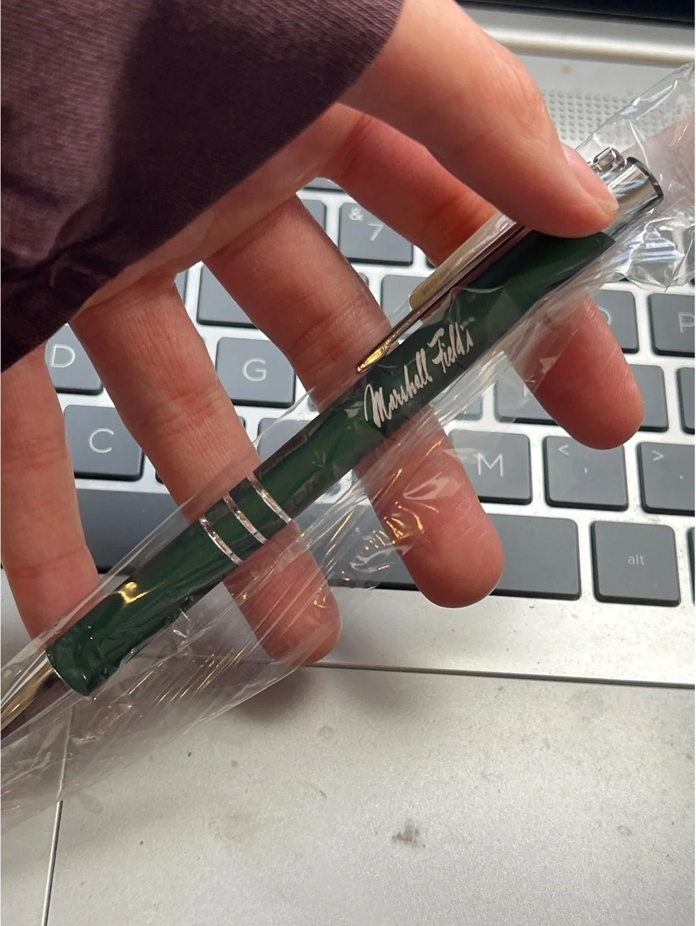 macy's parade masterpiece studio / Marshall Field's Cello Pen & Notebook